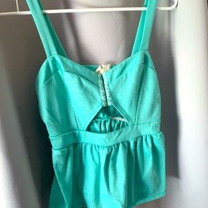 Front closure cut out tank top